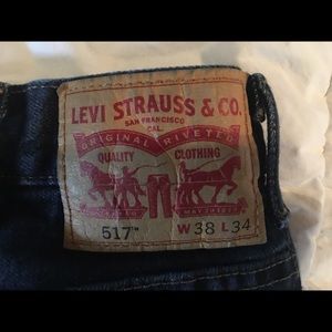 Levi's